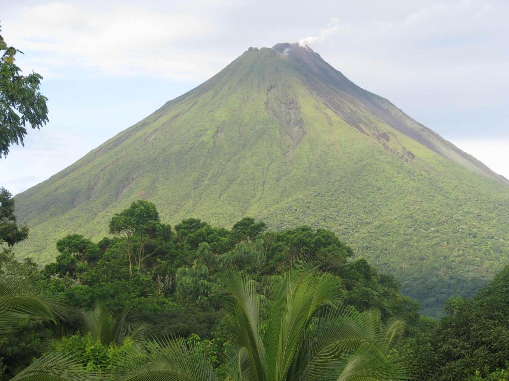 Hotel Monte Real La Fortuna Exteriör bild